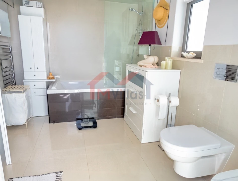Apartamento T3 para Venda em Quarteira Foto 19