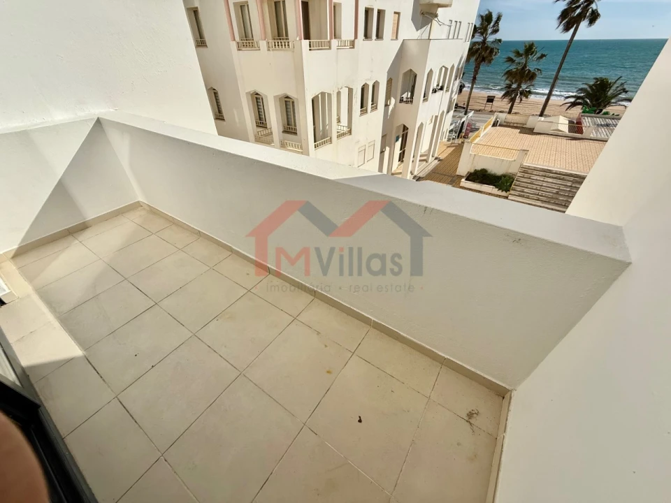 Apartamento T2 para Venda em Quarteira Foto 10