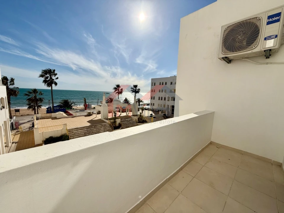 Apartamento T2 para Venda em Quarteira Foto 12