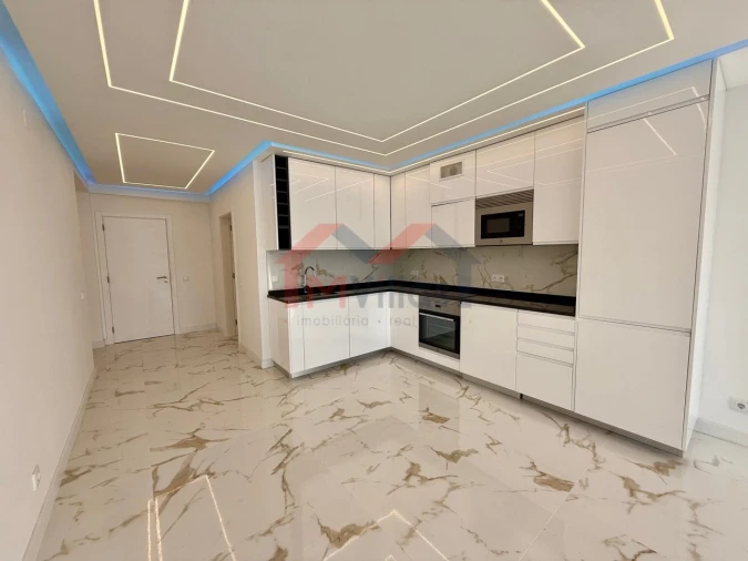 Apartamento T2 para Venda em Quarteira Foto 4