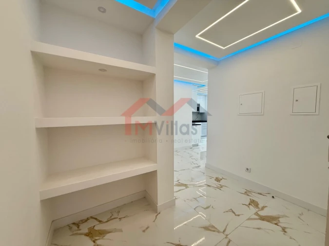 Apartamento T2 para Venda em Quarteira Foto 15
