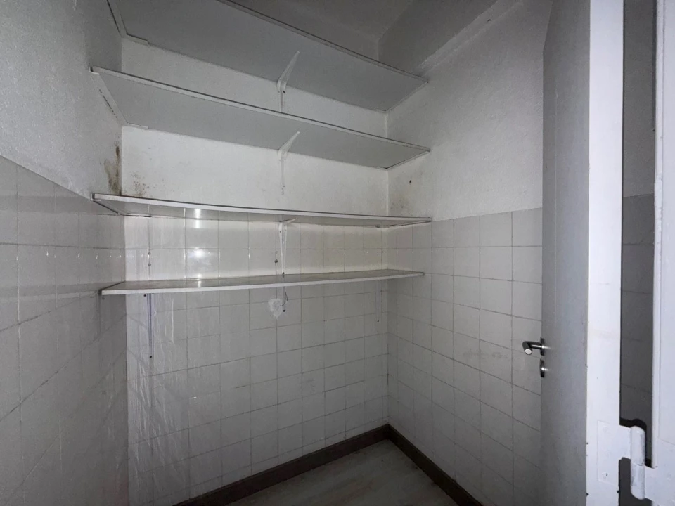 Loja para Venda em Rio de Mouro Foto 6