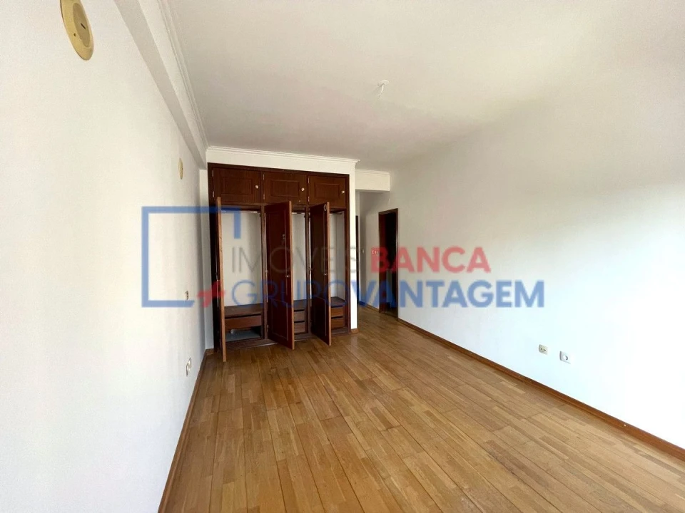 Apartamento T3 para Venda em Seixal, Arrentela e Aldeia de Paio Pires Foto 17