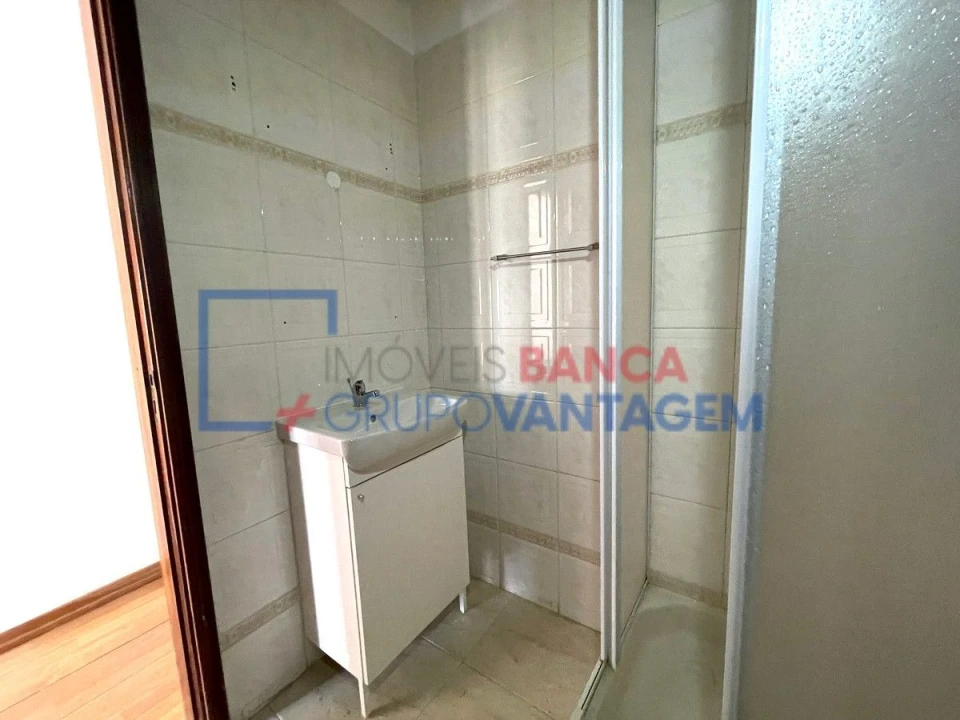 Apartamento T3 para Venda em Seixal, Arrentela e Aldeia de Paio Pires Foto 19