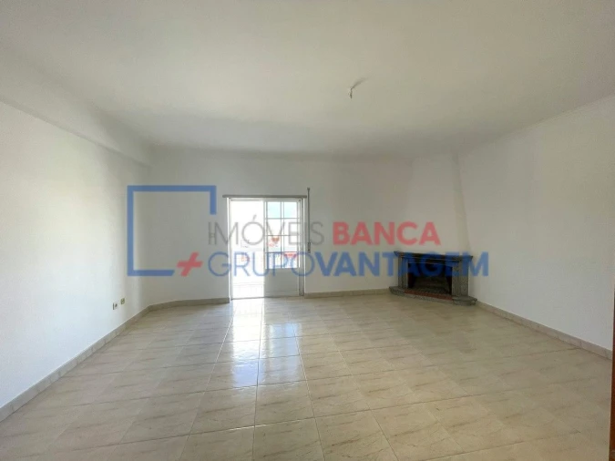 Apartamento T3 para Venda em Seixal, Arrentela e Aldeia de Paio Pires Foto 12
