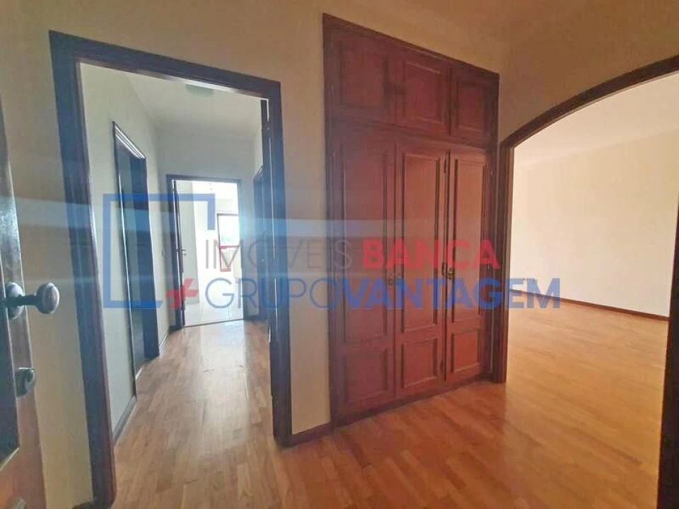 Apartamento T2 para Venda em Moreira Foto 16