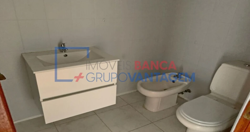 Apartamento T2 para Venda em Moreira Foto 15