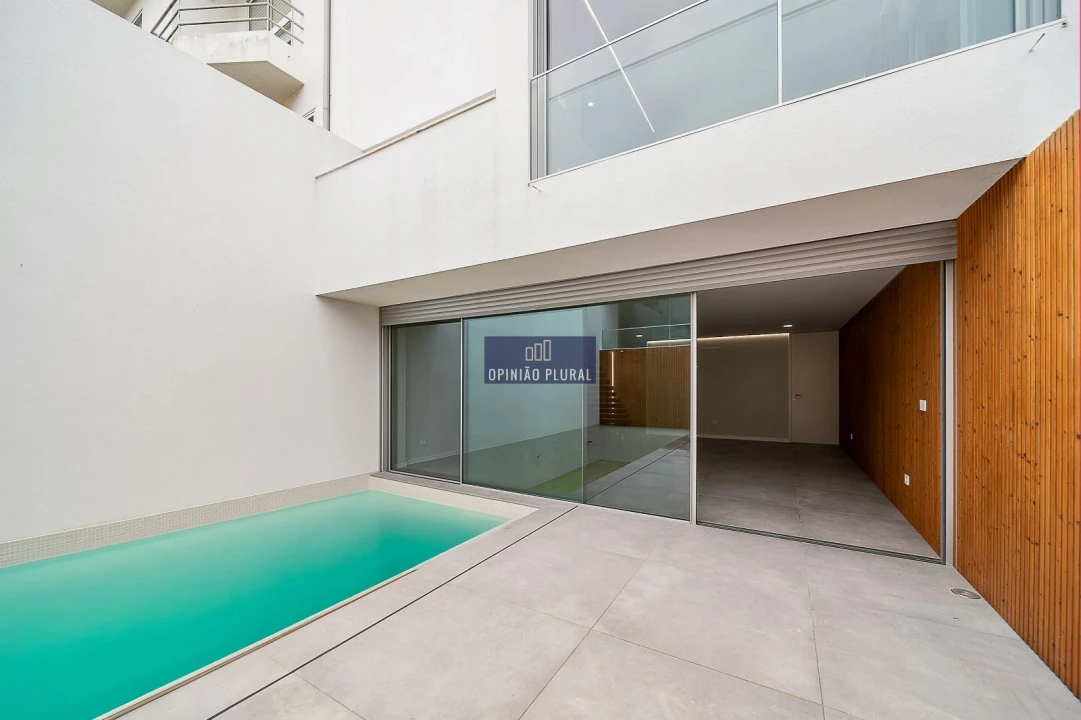 Moradia T4 para Venda em Canidelo Foto 3