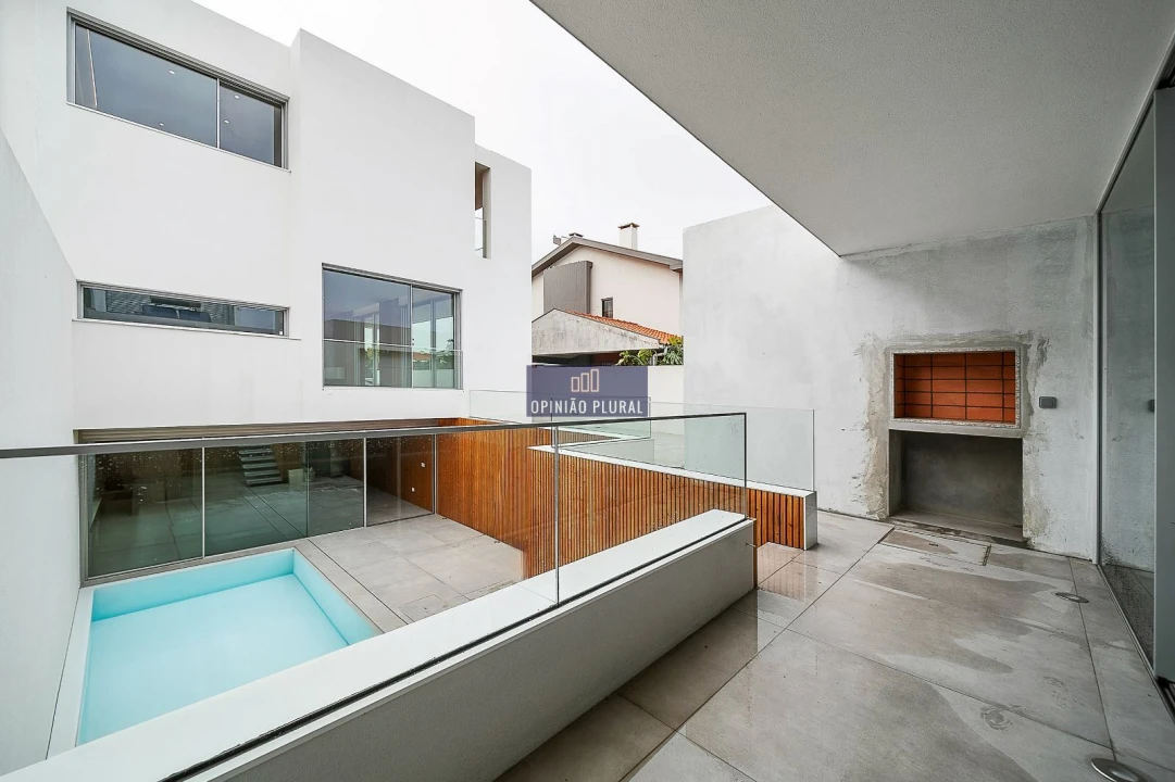 Moradia T4 para Venda em Canidelo Foto 4