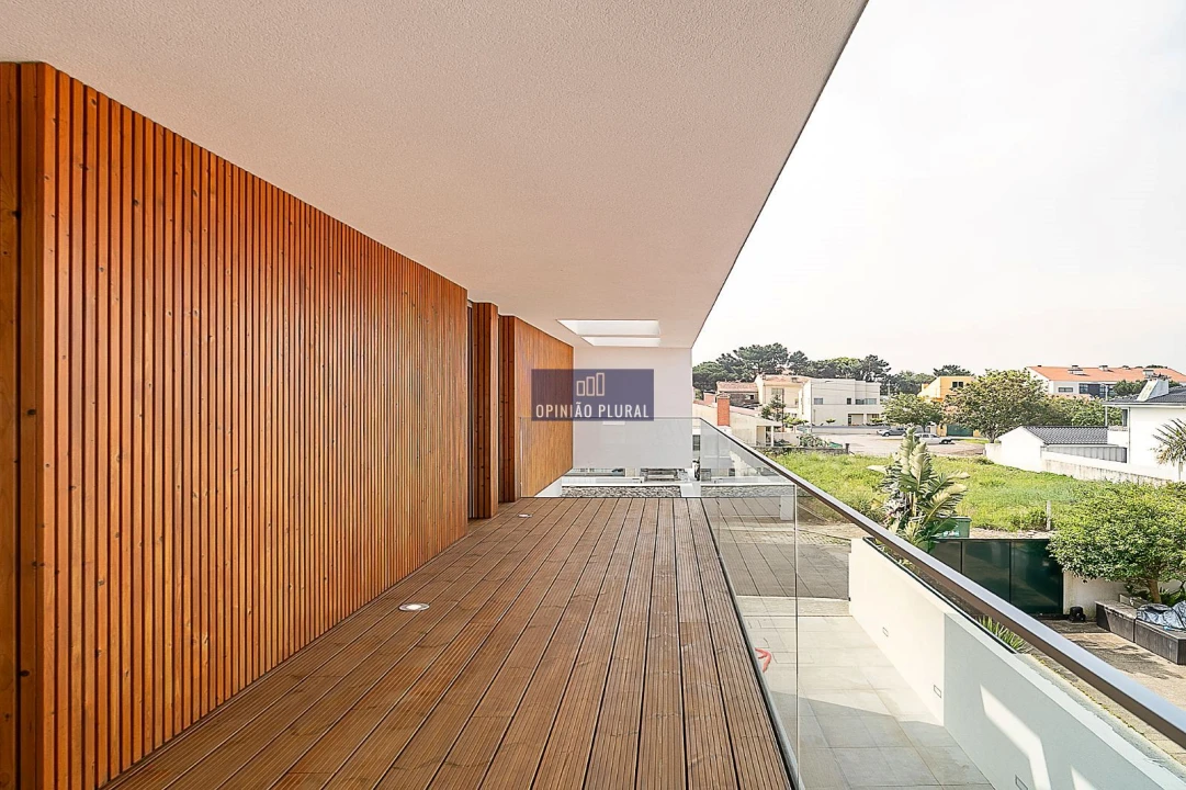 Moradia T4 para Venda em Canidelo Foto 18