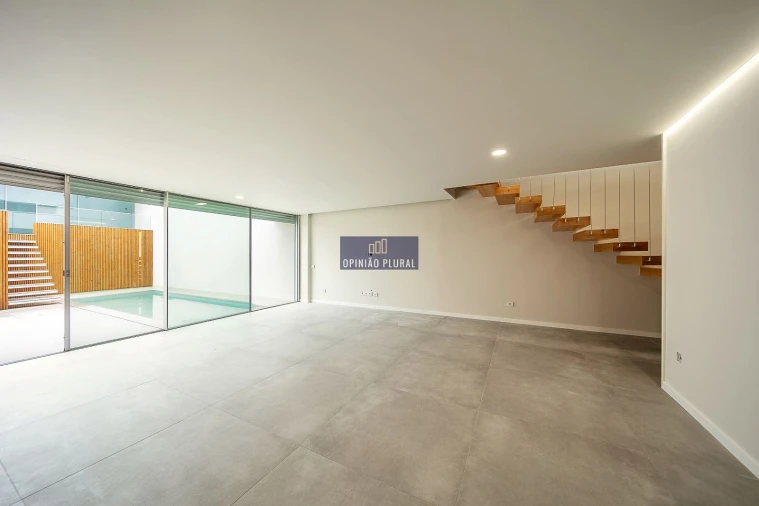 Moradia T4 para Venda em Canidelo Foto 33