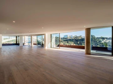 Apartamento T3 para Venda em Lordelo do Ouro e Massarelos
