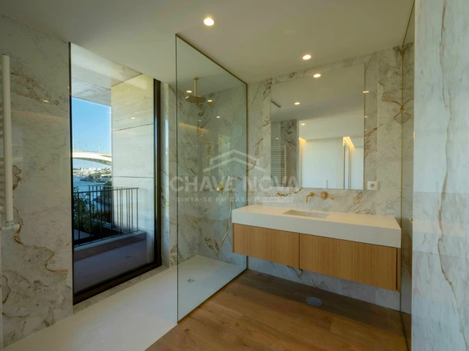 Apartamento T3 para Venda em Lordelo do Ouro e Massarelos Foto 20