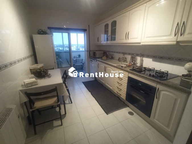 Apartamento T2 para Venda em Buarcos Foto 3