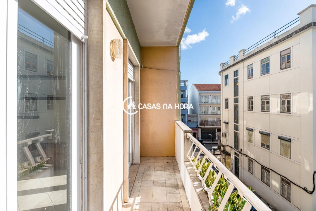 Apartamento T1 para Arrendamento em Algés, Linda-A-Velha e Cruz Quebrada-Dafundo Foto 6