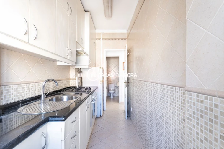 Apartamento T1 para Arrendamento em Algés, Linda-A-Velha e Cruz Quebrada-Dafundo Foto 12