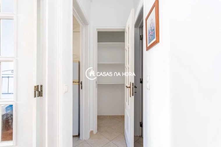 Apartamento T1 para Arrendamento em Algés, Linda-A-Velha e Cruz Quebrada-Dafundo Foto 20