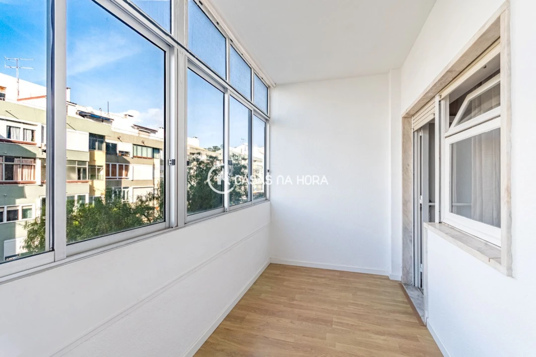 Apartamento T1 para Arrendamento em Oeiras e São Julião da Barra, Paço de Arcos e Caxias Foto 1