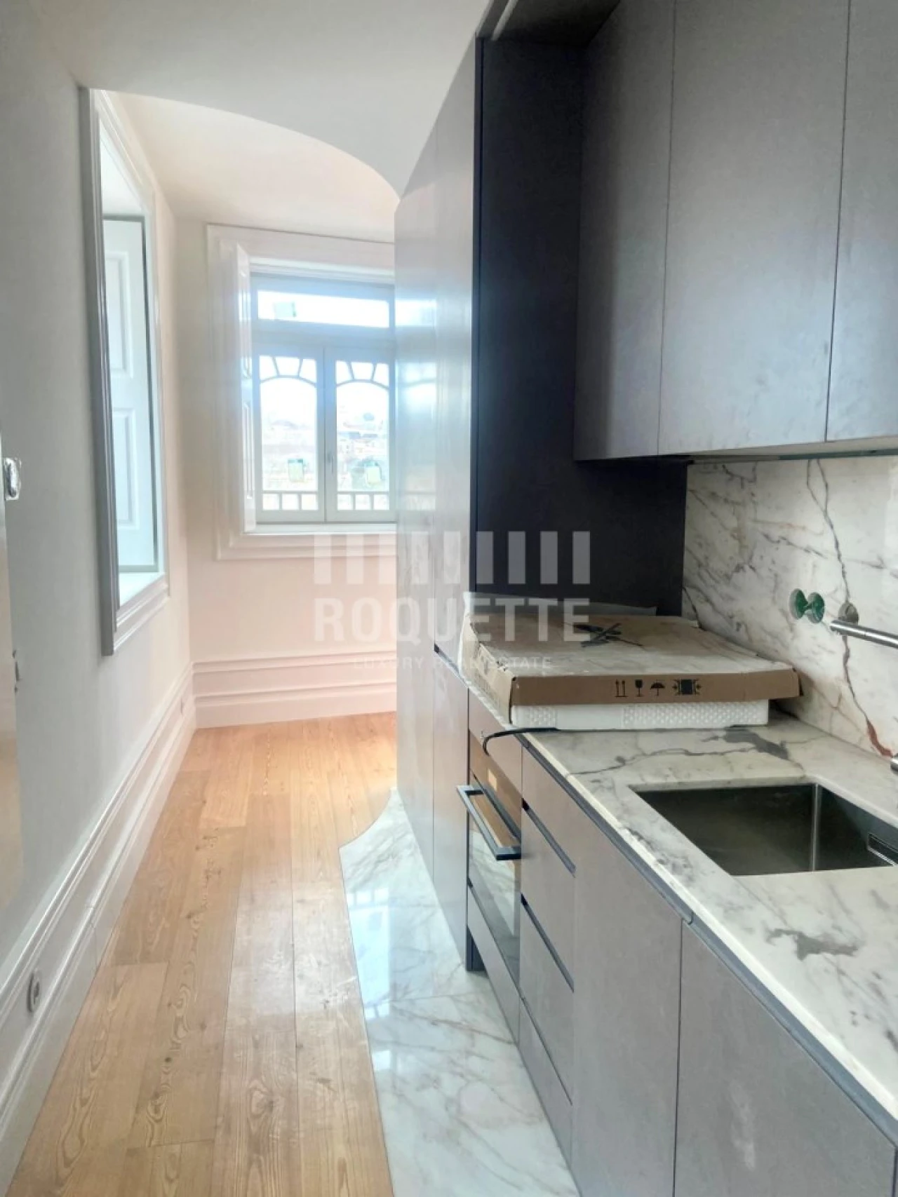 Apartamento T1 para Venda em Cedofeita, Santo Ildefonso, Sé, Miragaia, São Nicolau e Vitória Foto 16