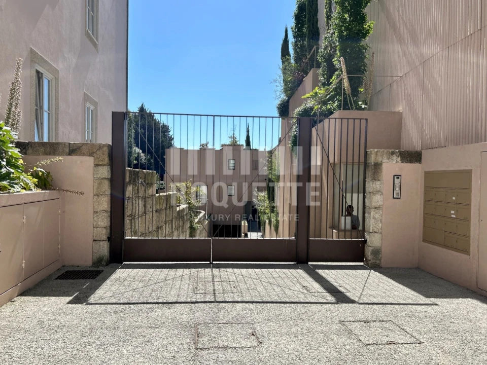 Apartamento T3 para Venda em Cedofeita, Santo Ildefonso, Sé, Miragaia, São Nicolau e Vitória Foto 2