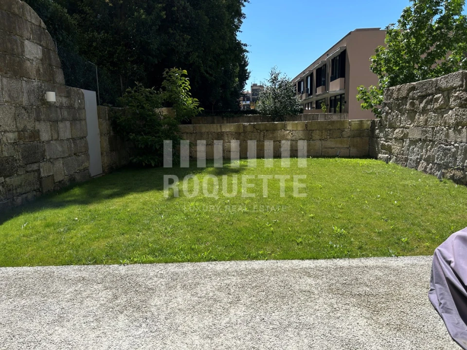 Apartamento T3 para Venda em Cedofeita, Santo Ildefonso, Sé, Miragaia, São Nicolau e Vitória Foto 32