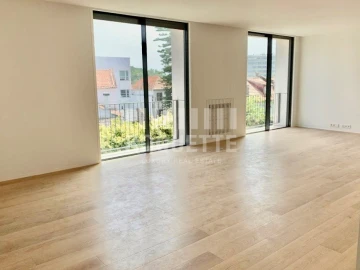 Apartamento T3 para Venda em Aldoar, Foz do Douro e Nevogilde