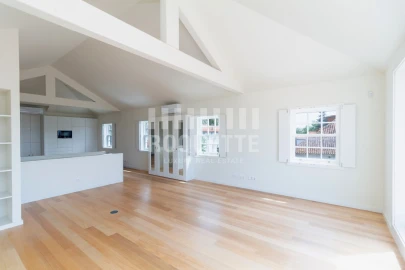 Apartamento T4 para Venda em Aldoar, Foz do Douro e Nevogilde