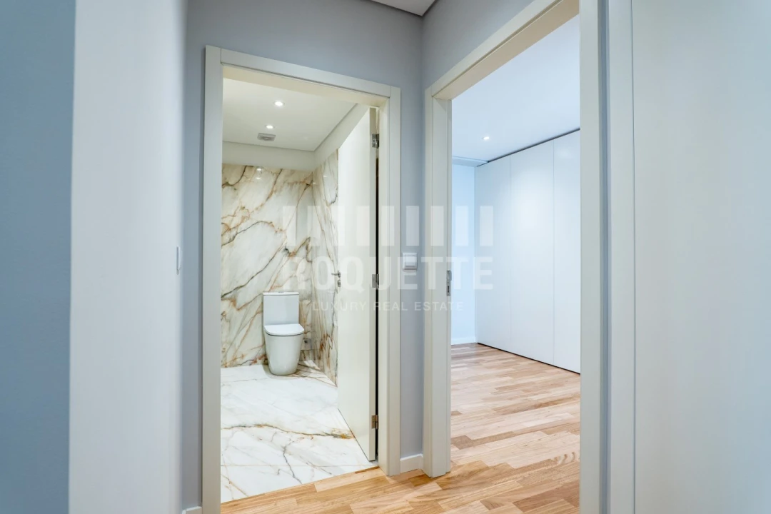 Apartamento T3 para Venda em Aldoar, Foz do Douro e Nevogilde Foto 18