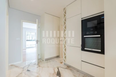 Apartamento T3 para Venda em Aldoar, Foz do Douro e Nevogilde