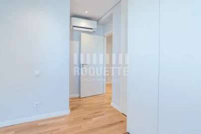 Apartamento T3 para Venda em Aldoar, Foz do Douro e Nevogilde