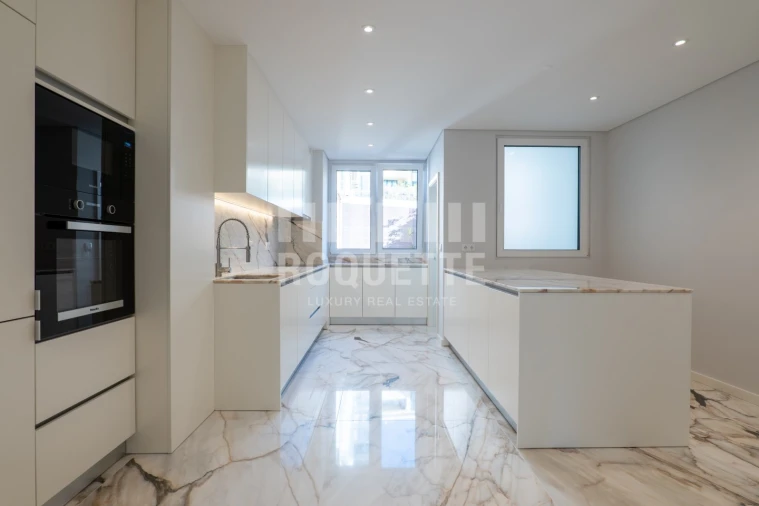 Apartamento T3 para Venda em Aldoar, Foz do Douro e Nevogilde Foto 8