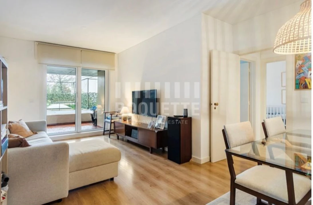 Apartamento T2 para Venda em Aldoar, Foz do Douro e Nevogilde Foto 4