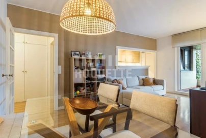 Apartamento T2 para Venda em Aldoar, Foz do Douro e Nevogilde