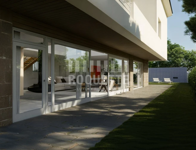 Moradia T4 para Venda em Lordelo do Ouro e Massarelos Foto 2