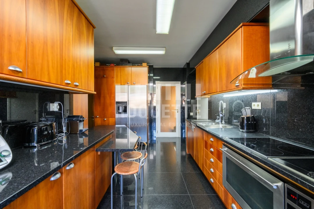 Apartamento T4 para Venda em Aldoar, Foz do Douro e Nevogilde Foto 14