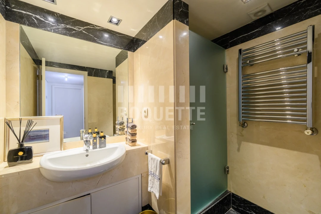 Apartamento T4 para Venda em Aldoar, Foz do Douro e Nevogilde Foto 28