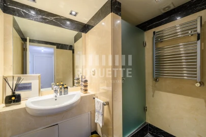 Apartamento T4 para Venda em Aldoar, Foz do Douro e Nevogilde