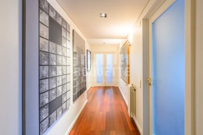 Apartamento T4 para Venda em Aldoar, Foz do Douro e Nevogilde