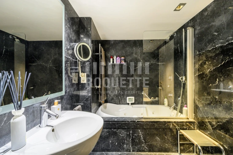 Apartamento T4 para Venda em Aldoar, Foz do Douro e Nevogilde Foto 31
