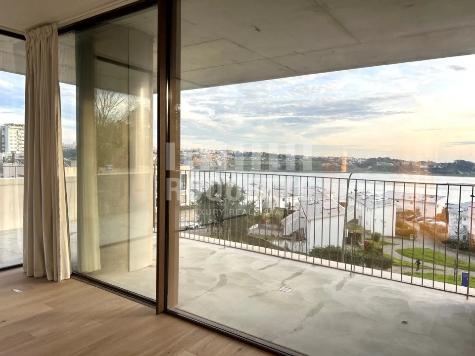 Apartamento T1 para Venda em Aldoar, Foz do Douro e Nevogilde Foto 4