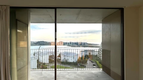 Apartamento T1 para Venda em Aldoar, Foz do Douro e Nevogilde