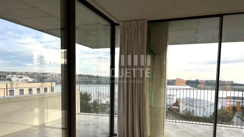 Apartamento T1 para Venda em Aldoar, Foz do Douro e Nevogilde