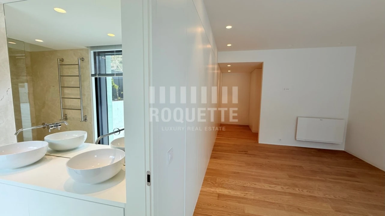 Apartamento T4 para Venda em Aldoar, Foz do Douro e Nevogilde Foto 13