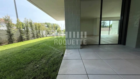Apartamento T4 para Venda em Aldoar, Foz do Douro e Nevogilde
