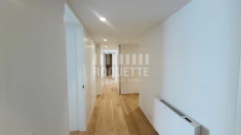 Apartamento T4 para Venda em Aldoar, Foz do Douro e Nevogilde