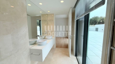 Apartamento T4 para Venda em Aldoar, Foz do Douro e Nevogilde