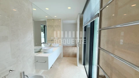 Apartamento T4 para Venda em Aldoar, Foz do Douro e Nevogilde