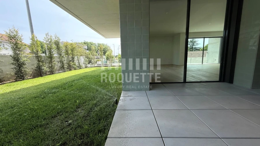 Apartamento T4 para Venda em Aldoar, Foz do Douro e Nevogilde Foto 2