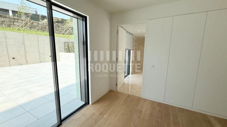 Apartamento T4 para Venda em Aldoar, Foz do Douro e Nevogilde Foto 26