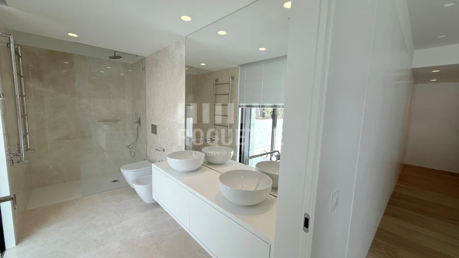 Apartamento T4 para Venda em Aldoar, Foz do Douro e Nevogilde Foto 27